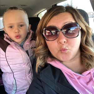 🌸🌻Meet your posher 🌻🌸